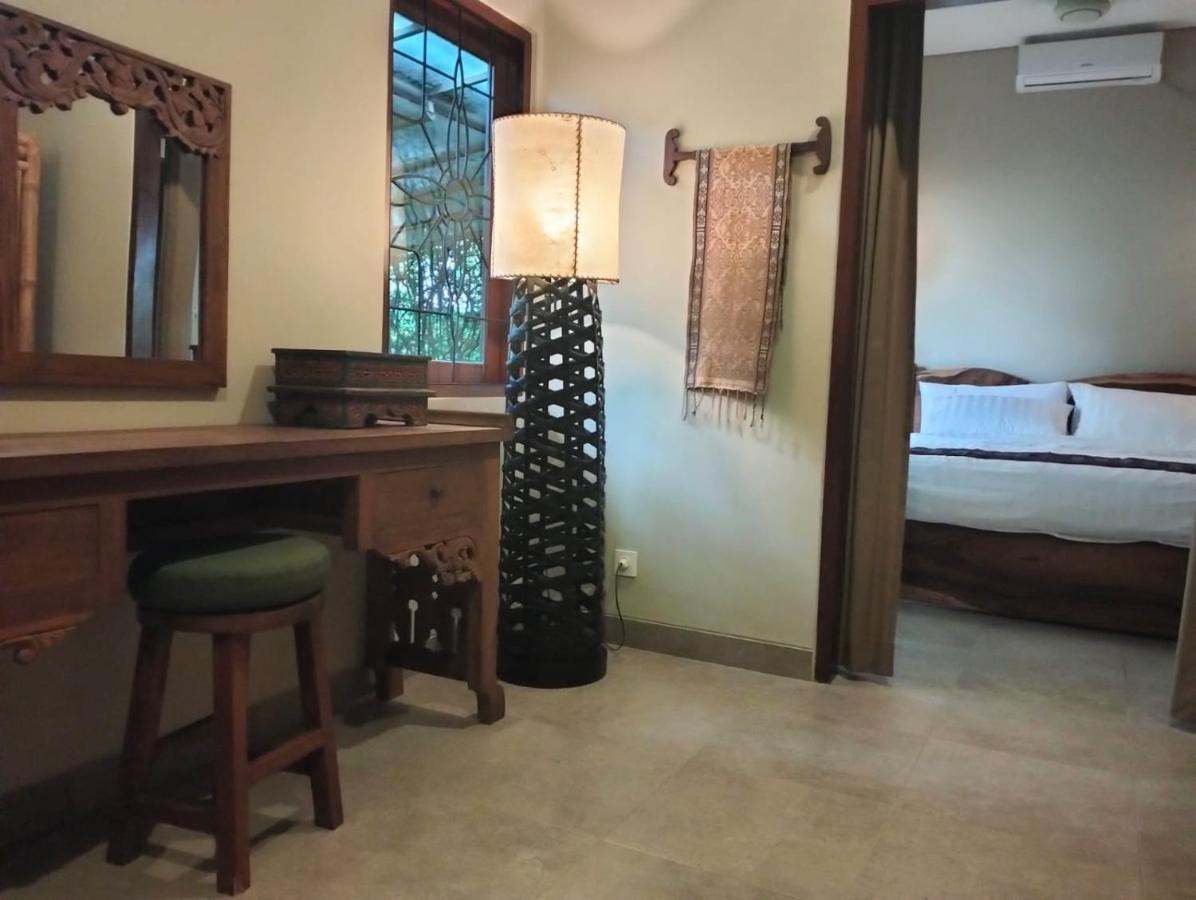 Villa Jeruk Selong Belanak Exterior foto